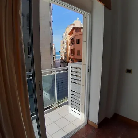 Edificio Gaviota 2 Las Palmas / Gran Canaria